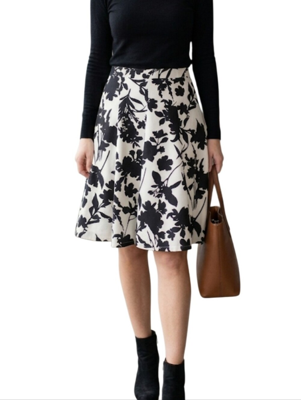 H&M Skirt Size 12 White Black Floral Print Pleated A-Line